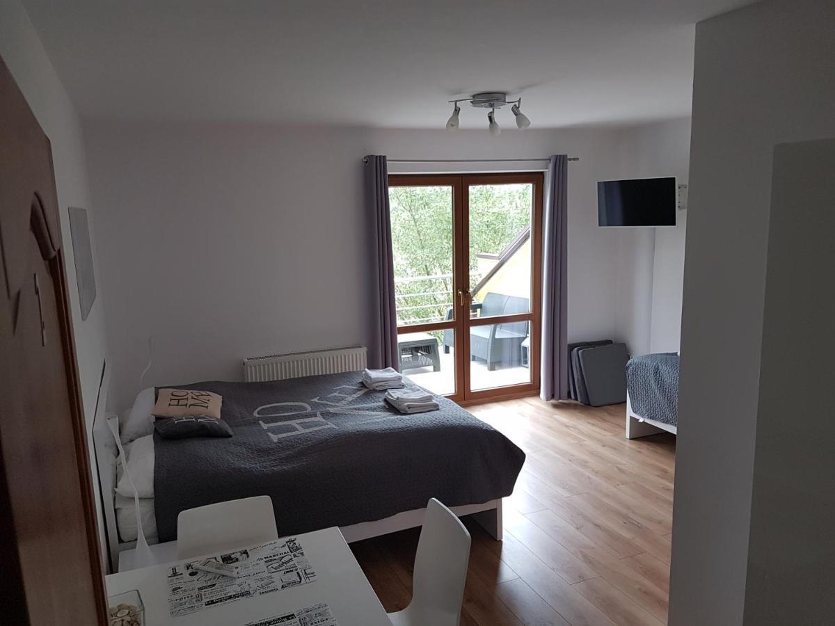 Tobi-Pokoje Goscinne Łeba Exterior foto